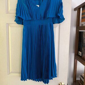 Express Pleated V-Neck Midi Dress